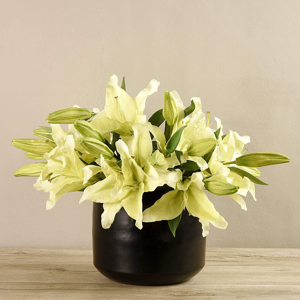 Artificial Lily in Black Vase - Bloomr